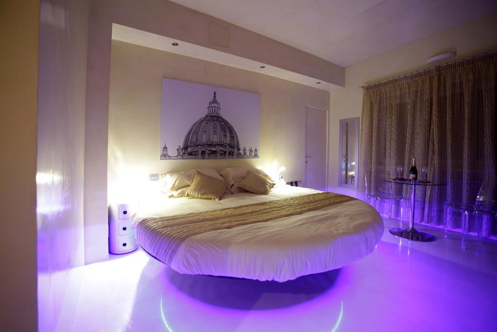 Myrome Vatican Bilik gambar