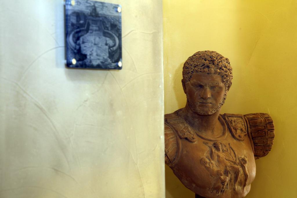 Myrome Vatican Luaran gambar